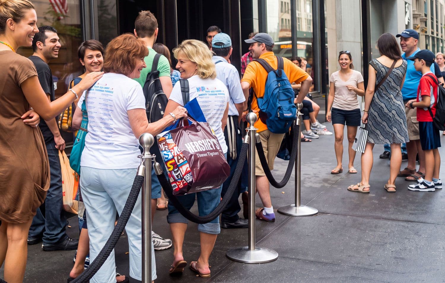 Abercrombie New York Outside Rope Stanchion Queue