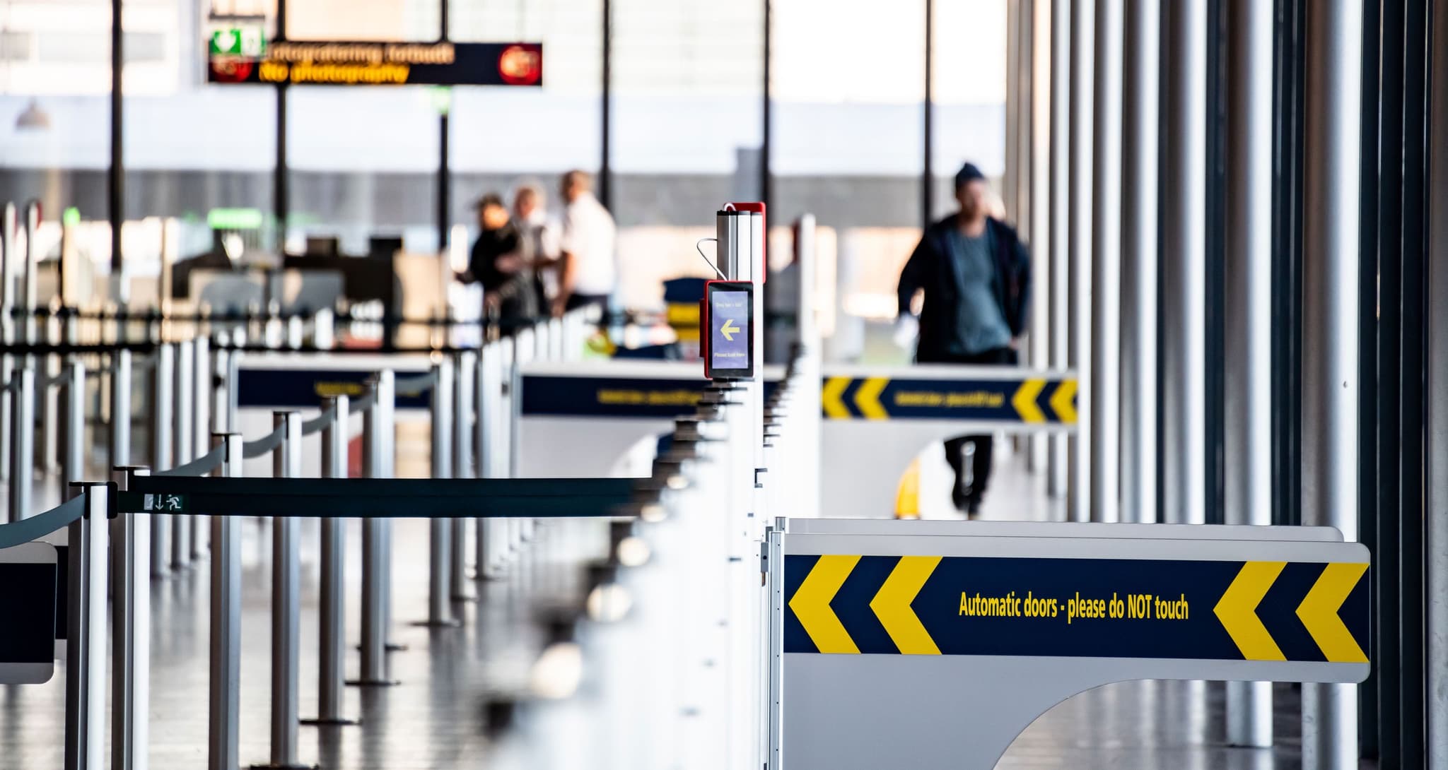 Lavi Intelligent Queuing Automated Airport Queue